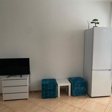 Studio Garsoniera 552 Bucharest Luaran gambar